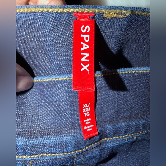 Spanx Women's Blue Skinny Jeans - Picture 7 of 8